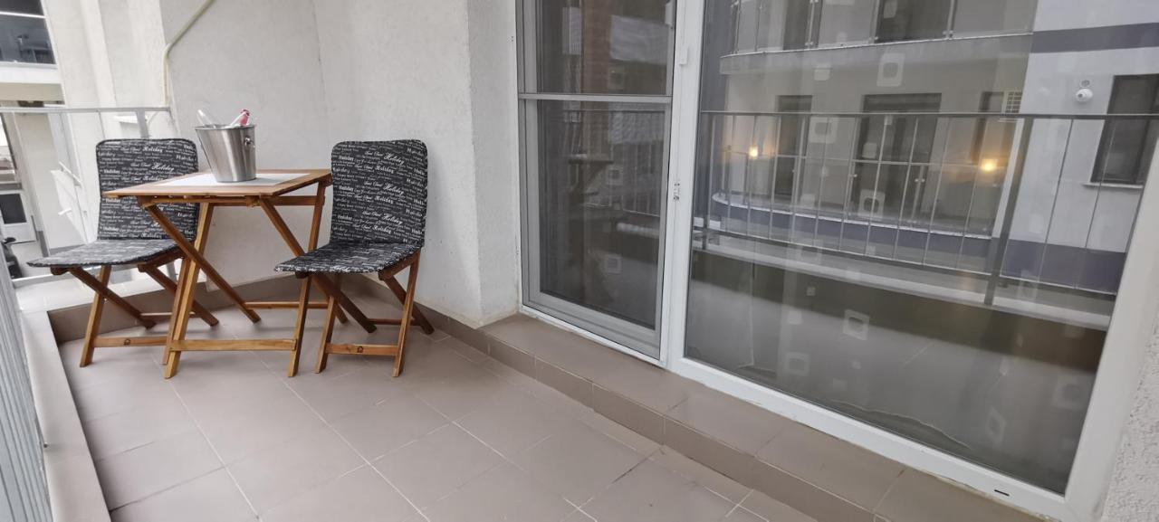 Appartamento Mike Studio Mamaia Nord Năvodari Esterno foto