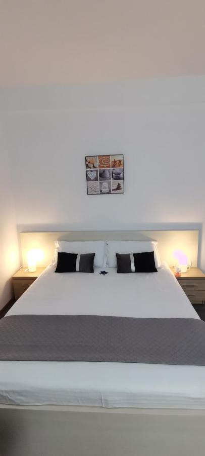 Appartamento Mike Studio Mamaia Nord Năvodari Esterno foto