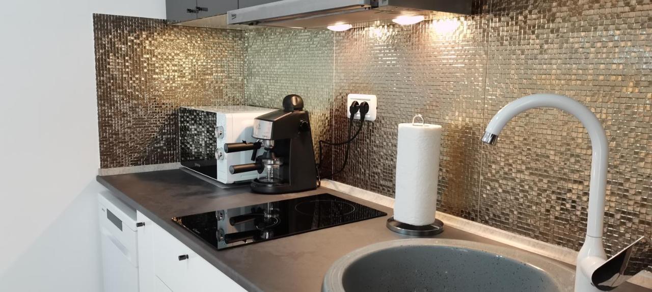 Appartamento Mike Studio Mamaia Nord Năvodari Esterno foto